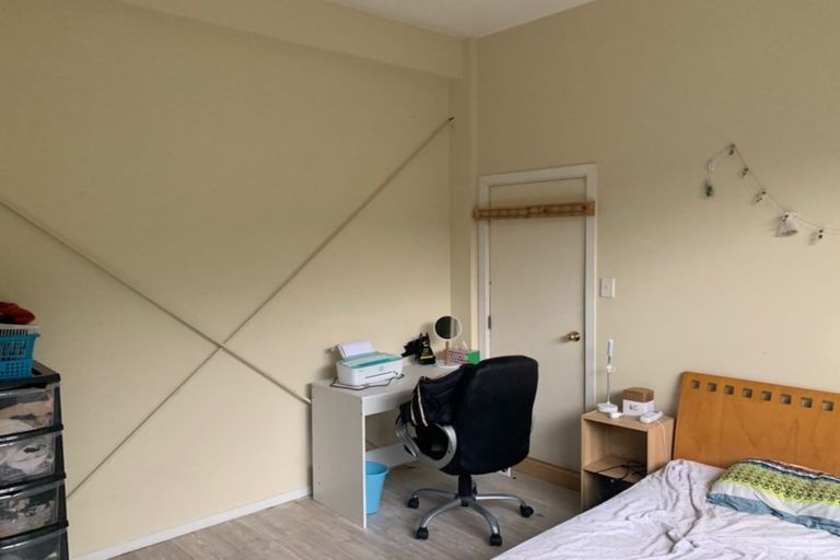 Photo of property in 46 Glen Vista Place, Bayview, Auckland, 0629