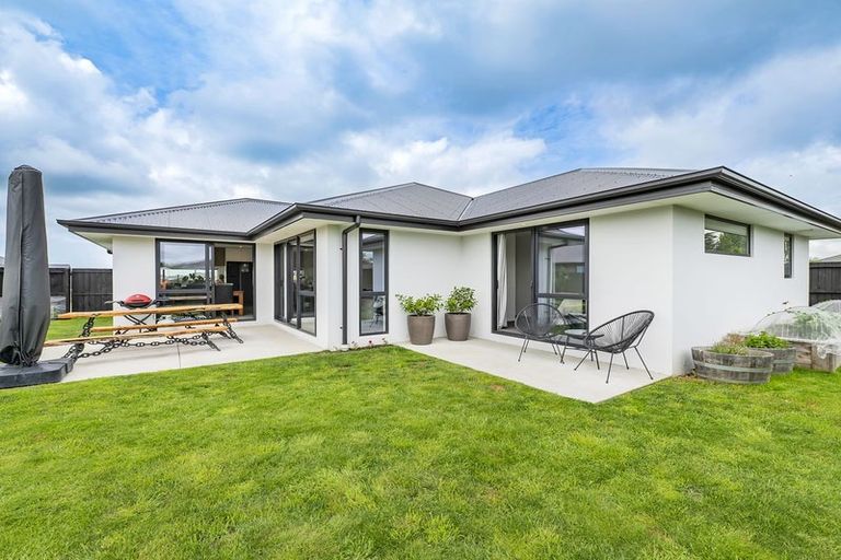 Photo of property in 12 Lunn Crescent, Leeston, 7632
