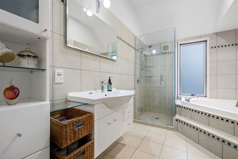 Photo of property in 5/56 Saint James Avenue, Papanui, Christchurch, 8053