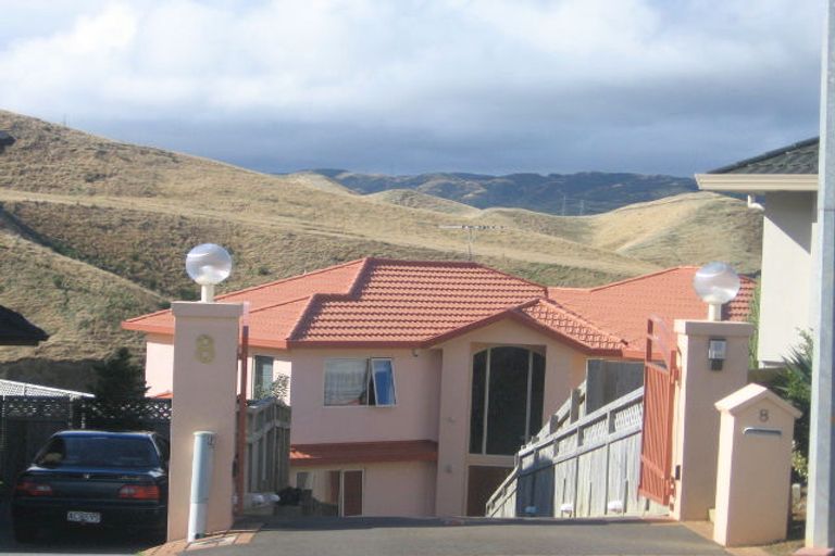 Photo of property in 8 Hetsby Place, Churton Park, Wellington, 6037