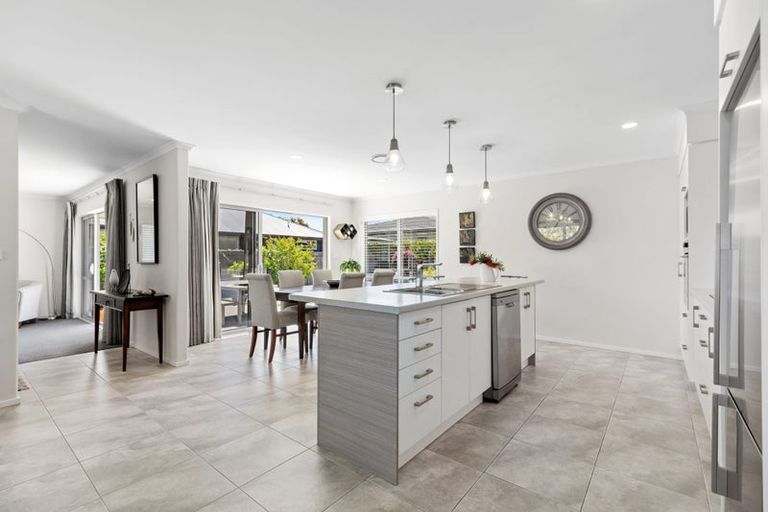 Photo of property in 10 Montia Close, Papamoa Beach, Papamoa, 3118