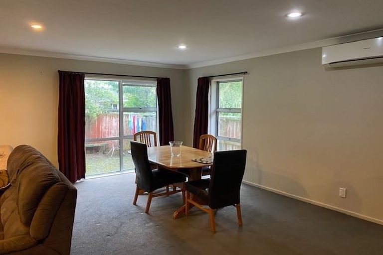 Photo of property in 360 Yaldhurst Road, Russley, Christchurch, 8042