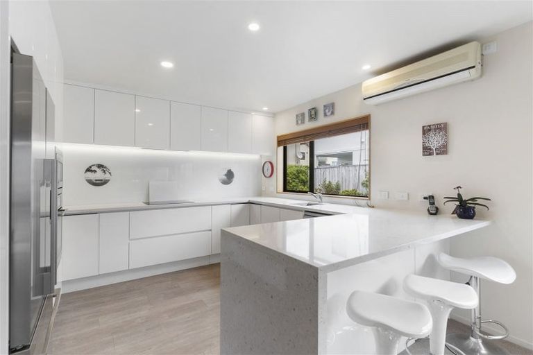 Photo of property in 34a Nile Road, Milford, Auckland, 0620