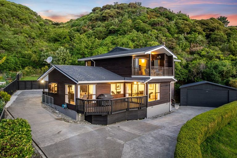 Photo of property in 103-105 Eskdale Road, Papakowhai, Porirua, 5024