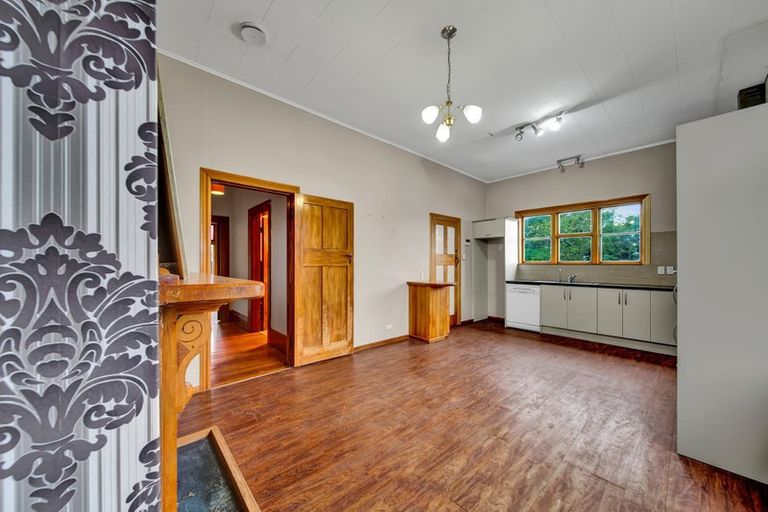 Photo of property in 103 Victoria Street, Hawera, 4610