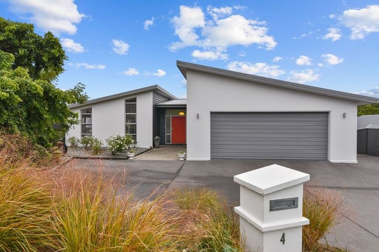 Photo of property in 4 Sretlaw Place, Brockville, Dunedin, 9011