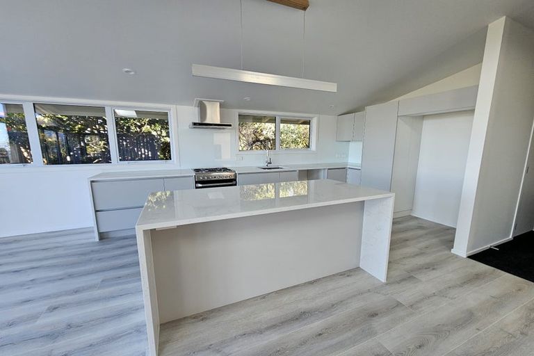 Photo of property in 4 Thelma Crescent, Torbay, Auckland, 0630