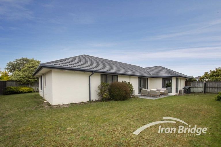 Photo of property in 50 Puhara Avenue, Parklands, Christchurch, 8083