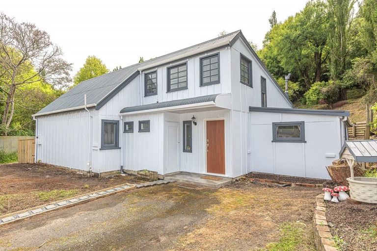 Photo of property in 35 Durie Vale Road, Durie Hill, Whanganui, 4500