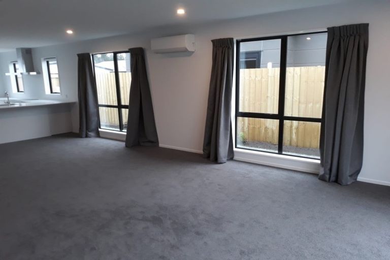 Photo of property in 16 Perendale Street, Belfast, Christchurch, 8051