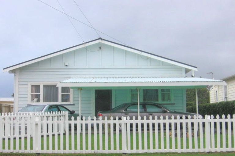 Photo of property in 15 Baldwin Street, Moera, Lower Hutt, 5010