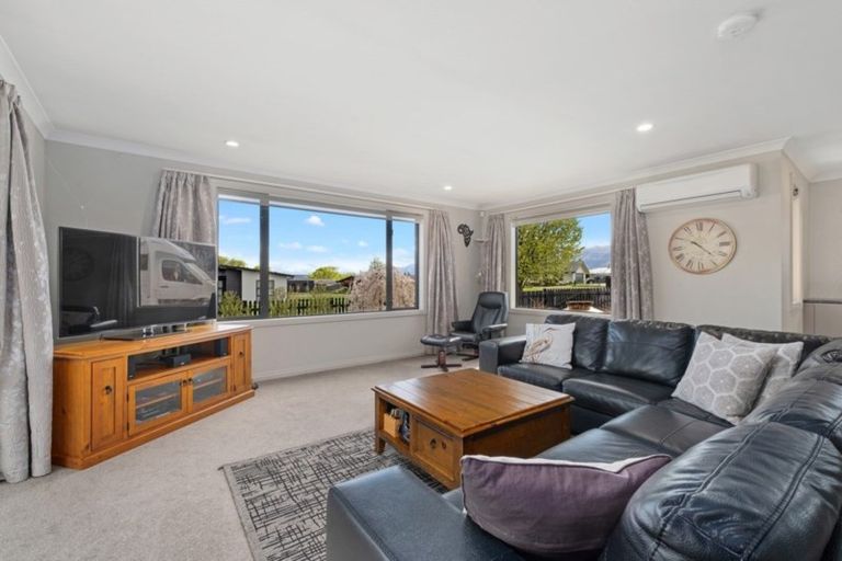 Photo of property in 29 Alice Burn Drive, Luggate, Cromwell, 9383
