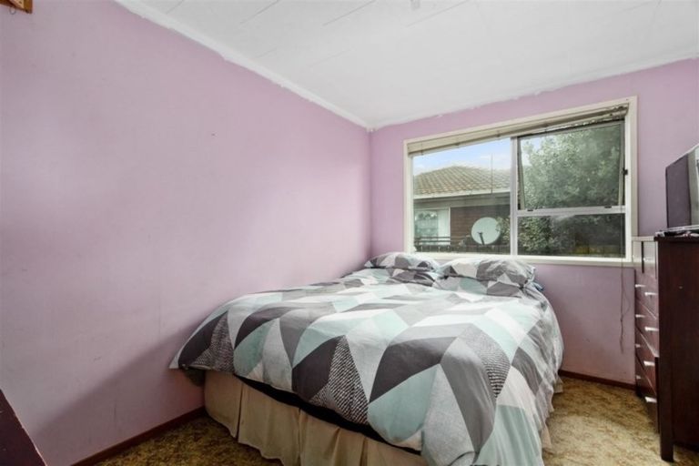 Photo of property in 438 Roscommon Road, Clendon Park, Auckland, 2103