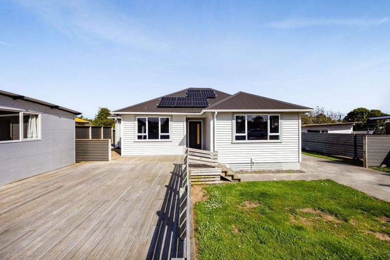 Photo of property in 17 Fitzroy Street, Normanby, Hawera, 4614
