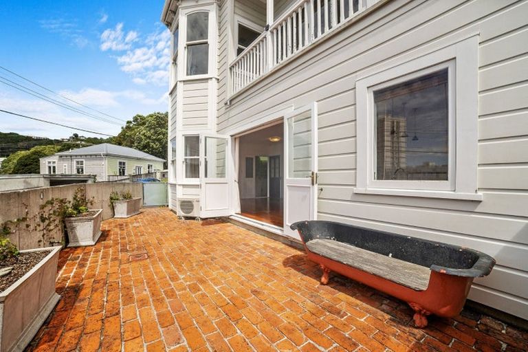 Photo of property in 32 Ohiro Road, Aro Valley, Wellington, 6021