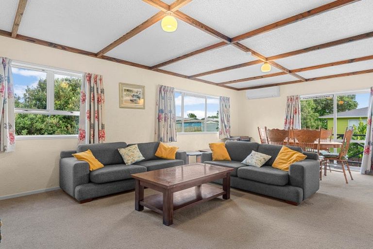 Photo of property in 11 Kelly Street, Baylys Beach, Dargaville, 0377