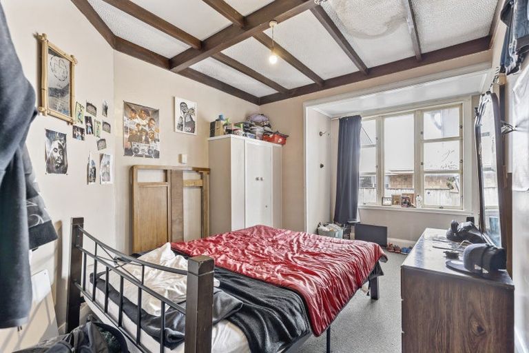 Photo of property in 64 Lyndhurst Street, Takaro, Palmerston North, 4412