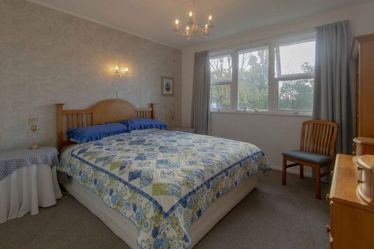 Photo of property in 166 Mill Road, Clive, 4180