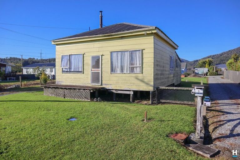 Photo of property in 3 Matai Street, Dobson, Greymouth, 7805