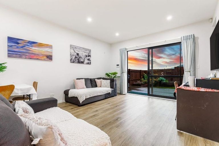 Photo of property in 13 Matakohe Road, Westgate, Auckland, 0814