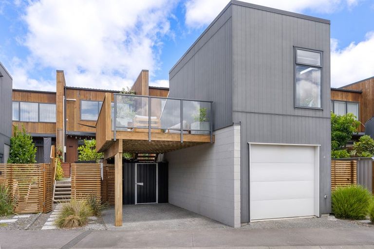 Photo of property in 15 Hudson Bay Road, Hobsonville, Auckland, 0616