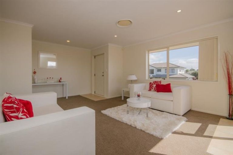 Photo of property in 4 Innisowen Place, Flat Bush, Auckland, 2019
