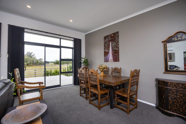 Photo of property in 567 Lethbridge Road, Halcombe, 4775