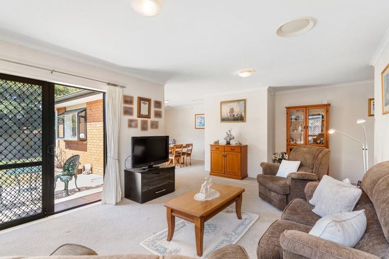 Photo of property in 40 Nuneaton Drive, Flat Bush, Auckland, 2019