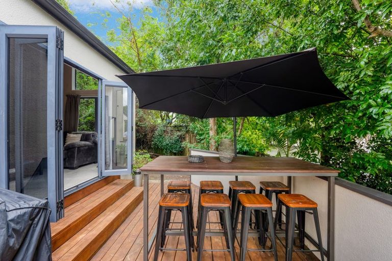 Photo of property in 35a Picasso Drive, West Harbour, Auckland, 0618