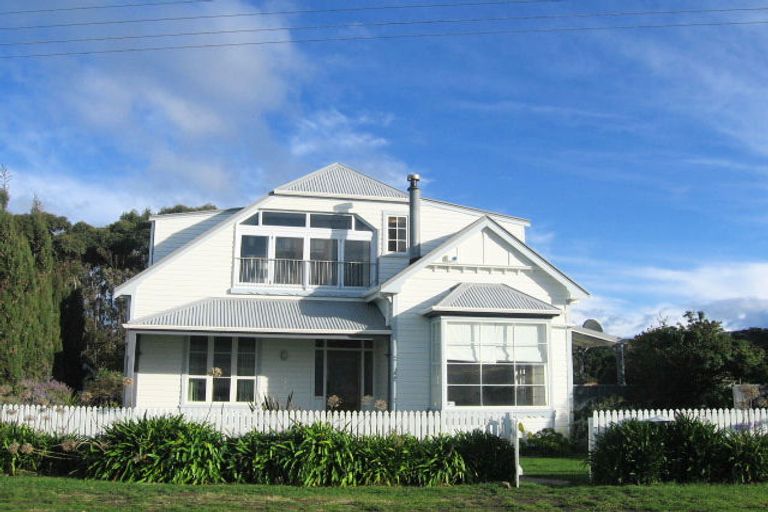 Photo of property in 7 Le Quesne Road, Bay View, Napier, 4104
