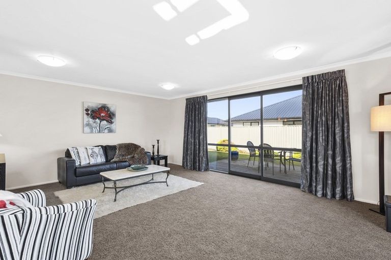Photo of property in 11 Copperfield Close, Mosgiel, 9024