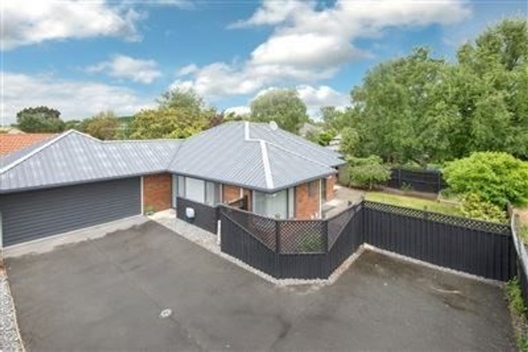 Photo of property in 2/41 Flockton Street, Mairehau, Christchurch, 8013