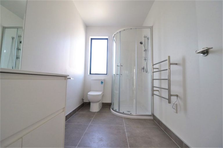 Photo of property in 34 Hobsonville Point Road, Hobsonville, Auckland, 0616