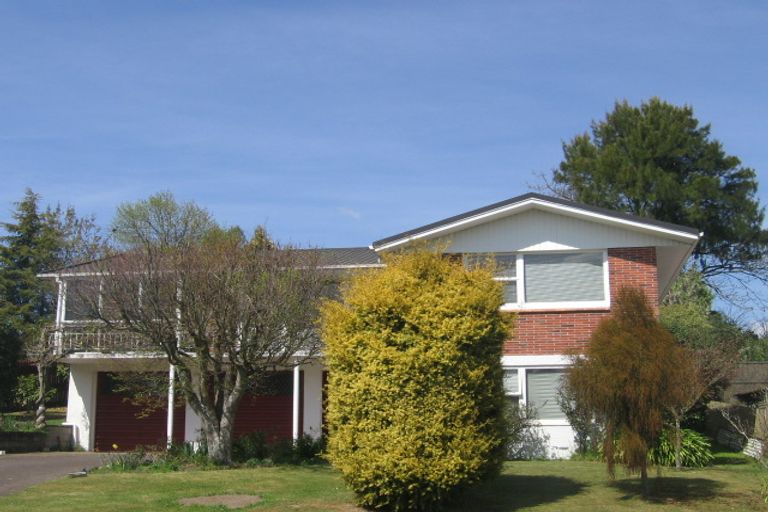 Photo of property in 4 Wallingford Place, Hillcrest, Rotorua, 3015