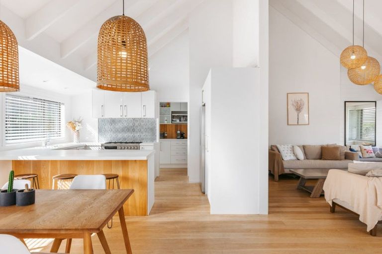 Photo of property in 27 Barbara Grove, Papamoa Beach, Papamoa, 3118