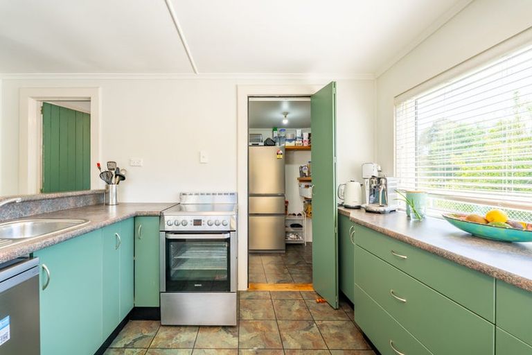 Photo of property in 8 London Street, Hampden, 9410