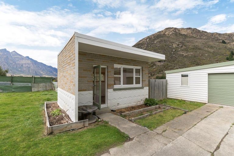 Photo of property in 58 Riverside Road, Frankton, Queenstown, 9300
