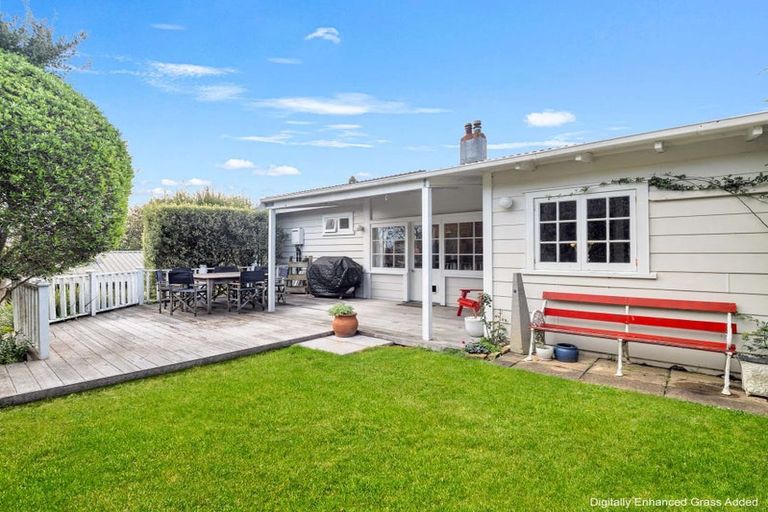 Photo of property in 97 Queen Street, Waiuku, 2123