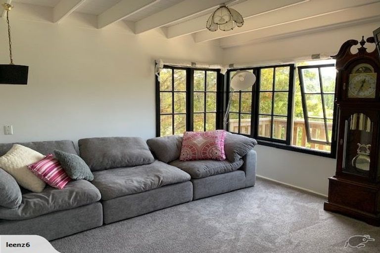 Photo of property in 53 Stillwater Crescent, Stillwater, Silverdale, 0993