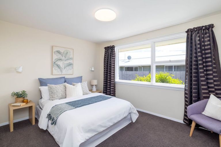 Photo of property in 2/30 Hillsborough Terrace, Hillsborough, Christchurch, 8022