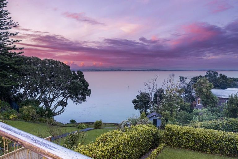 Photo of property in 51 St Michaels Avenue, Point Chevalier, Auckland, 1022