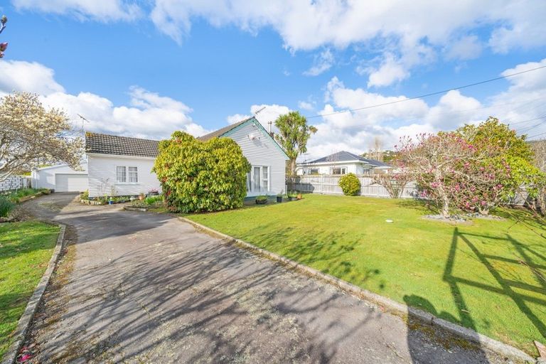 Photo of property in 5 Elizabeth Avenue, Heretaunga, Upper Hutt, 5018