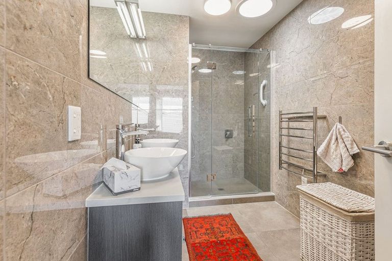 Photo of property in 118 Eaves Bush Parade, Orewa, 0931