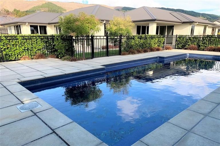 Photo of property in 10 Corriedale Close, Richmond, 7020