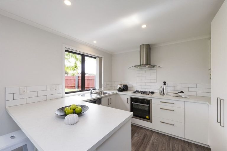 Photo of property in 20 Colonial Place, Kelvin Grove, Palmerston North, 4414