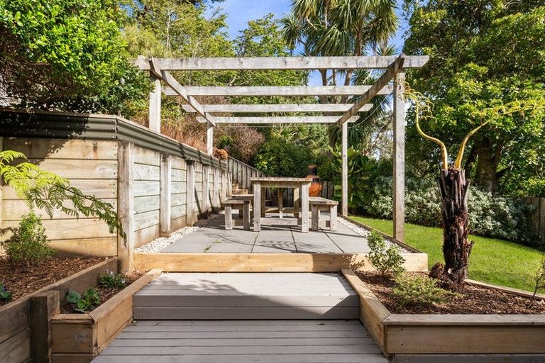 Photo of property in 144 Parkvale Road, Karori, Wellington, 6012