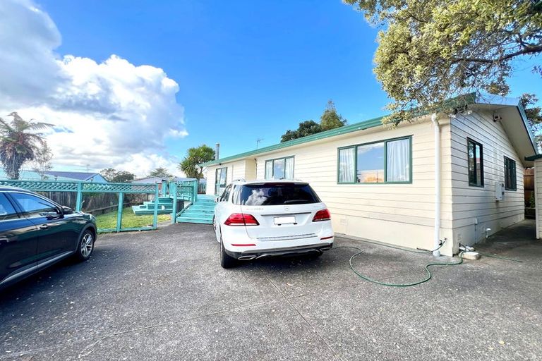 Photo of property in 33b Koromiko Street, New Lynn, Auckland, 0600