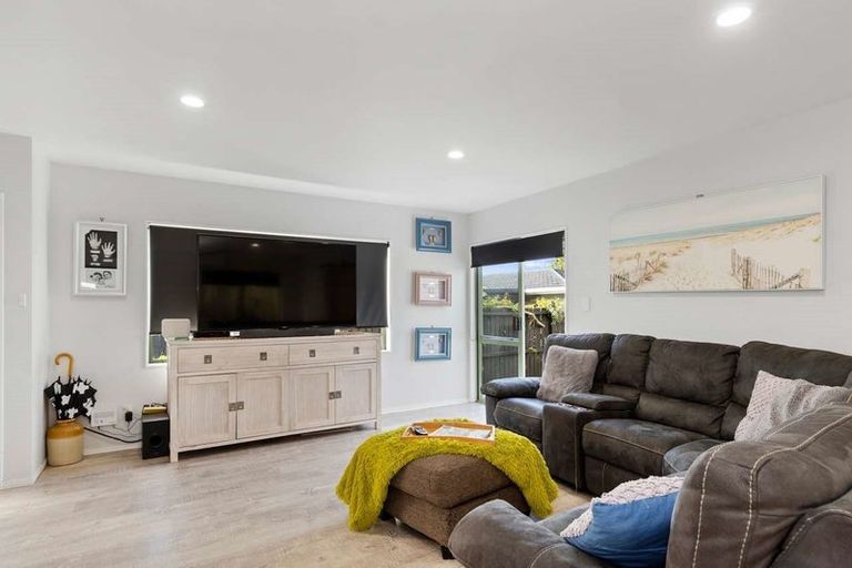 Photo of property in 236a Ngatai Road, Otumoetai, Tauranga, 3110