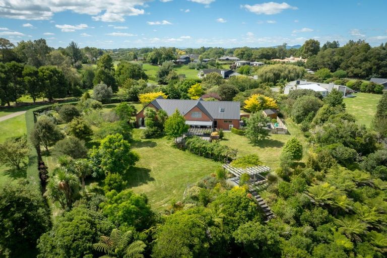 Photo of property in 1 Twin Oaks Drive, Tamahere, Hamilton, 3283