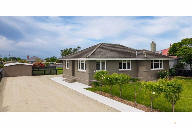Photo of property in 51 Rhodes Street, Waimate, 7924